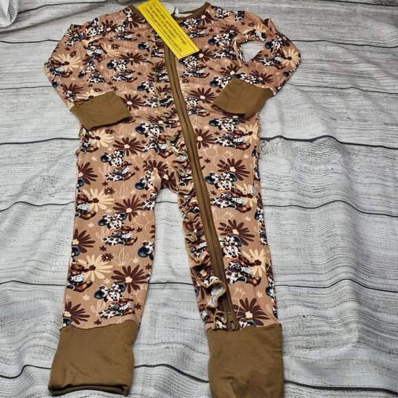 NWT Secret Stock Reserve Minnie mouse Highland Cow Luxe Bamboo Convertible Rompe - Picture 2 of 4